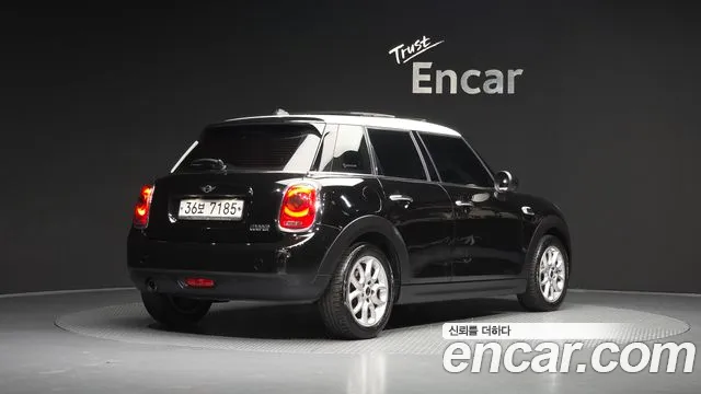 Mini Cooper — фото 1