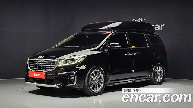 Kia Carnival — фото 1