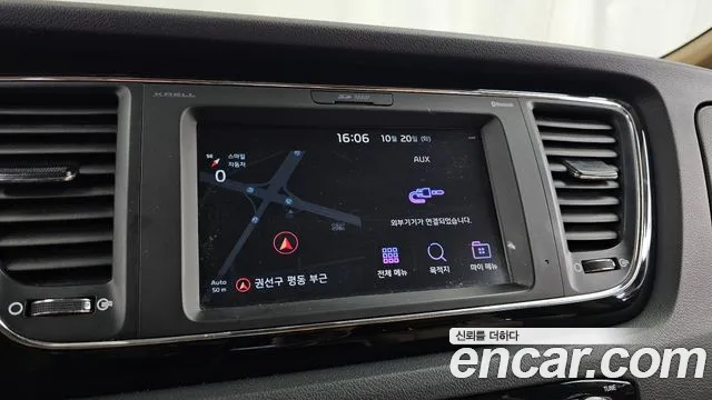 Kia Carnival — фото 29