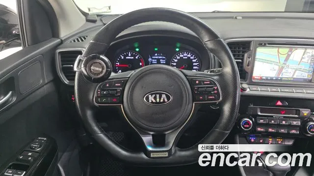 Kia Sportage — фото 13