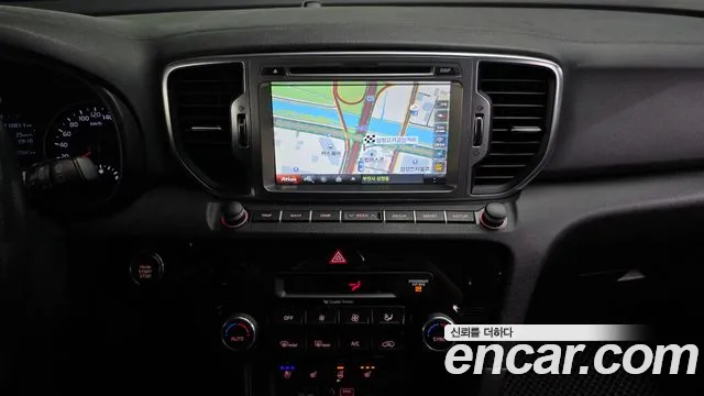 Kia Sportage — фото 14