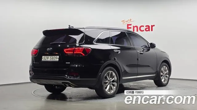 Kia Sorento — фото 2