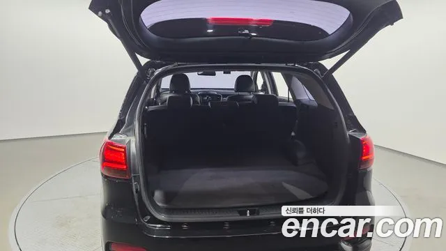 Kia Sorento — фото 31