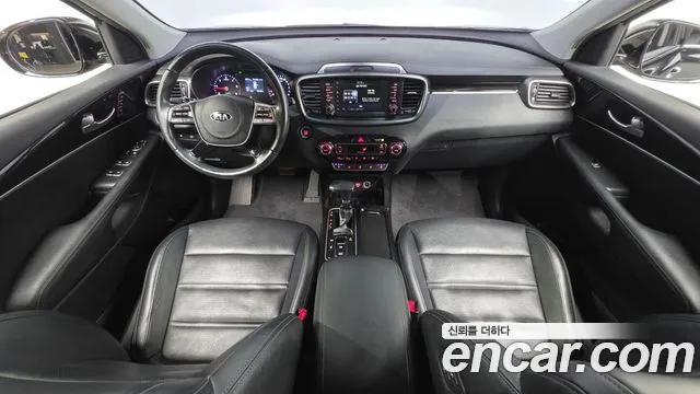 Kia Sorento — фото 7
