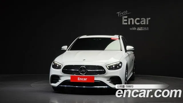 Mercedes-Benz E-Class — фото 2