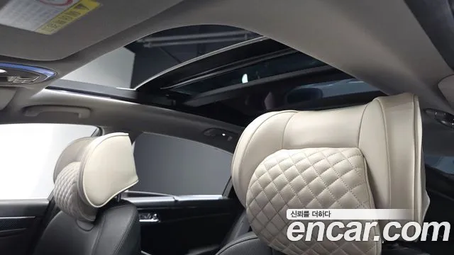 Genesis G80 — фото 17