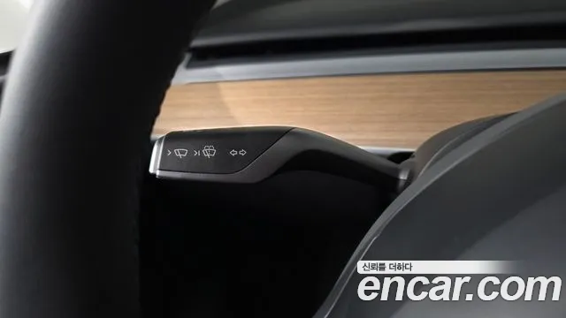 Tesla Model Y — фото 19