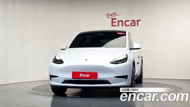 Tesla Model Y — фото 2