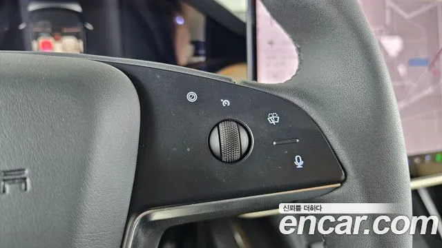 Tesla Model X — фото 16