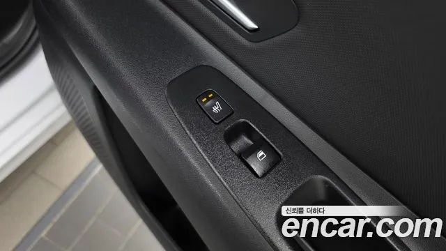 Hyundai Avante — фото 19