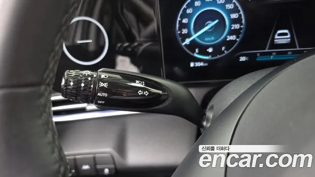 Hyundai Avante — фото 28