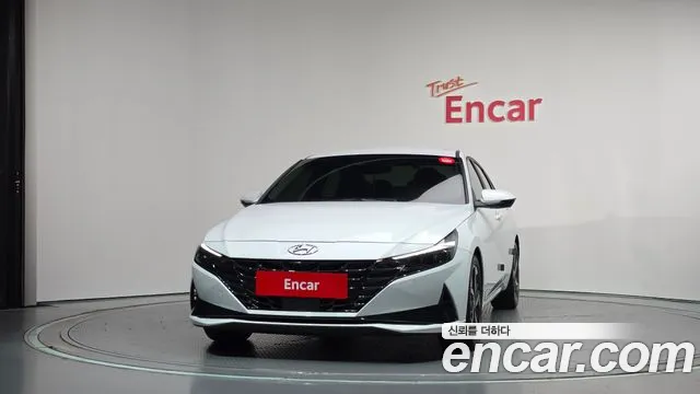 Hyundai Avante — фото 3