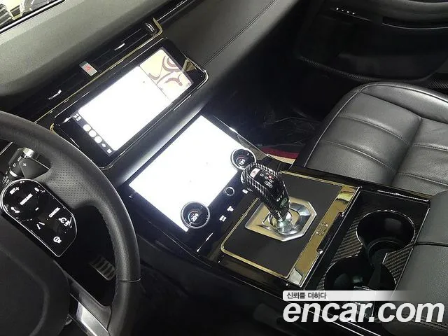 Land Rover Range Rover Evoque — фото 11