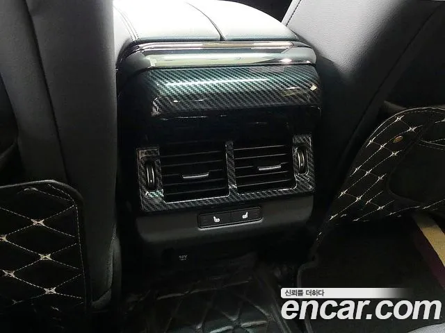 Land Rover Range Rover Evoque — фото 18