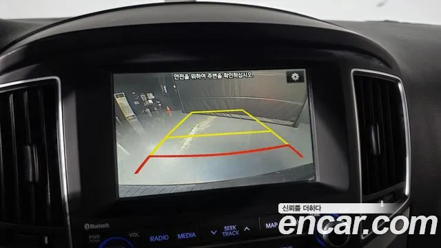 Hyundai Starex — фото 15