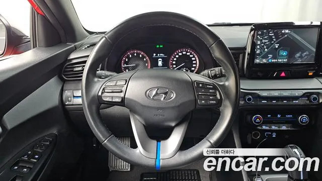Hyundai Veloster — фото 12
