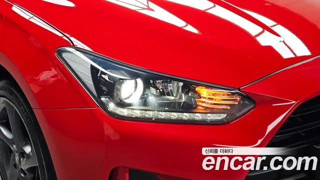 Hyundai Veloster — фото 22