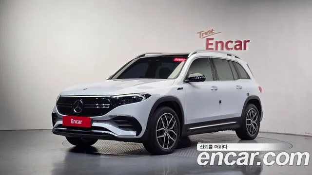 Mercedes-Benz EQB — фото 1