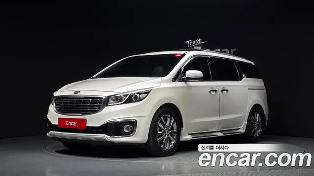 Kia Carnival — фото 1