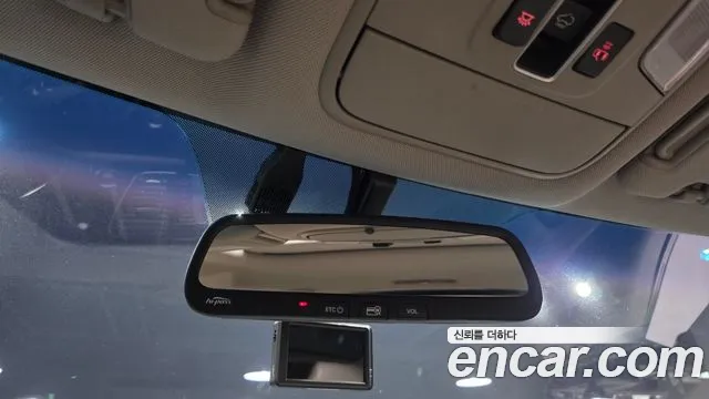 Kia Carnival — фото 16