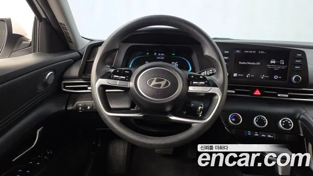 Hyundai Avante — фото 13