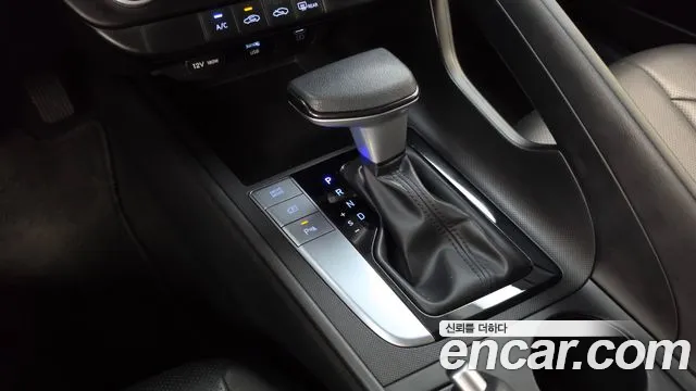 Hyundai Avante — фото 9