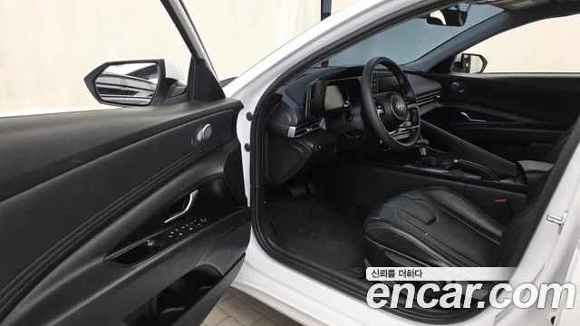 Hyundai Avante — фото 10