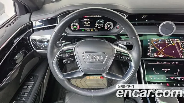 Audi A8 — фото 13