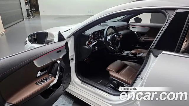 Mercedes-Benz CLA-Class — фото 10