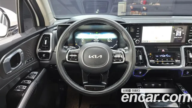 Kia Sorento — фото 12