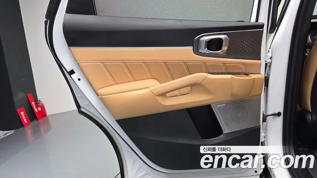 Kia Sorento — фото 25