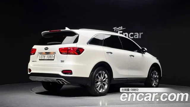 Kia Sorento — фото 2