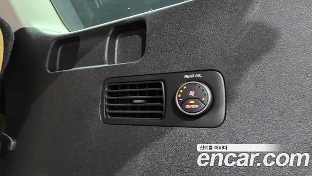 Kia Sorento — фото 31
