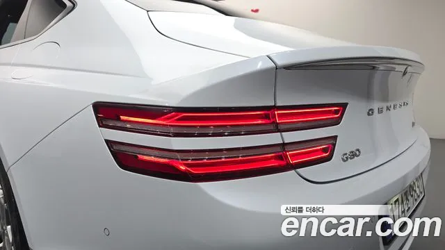Genesis G80 — фото 23