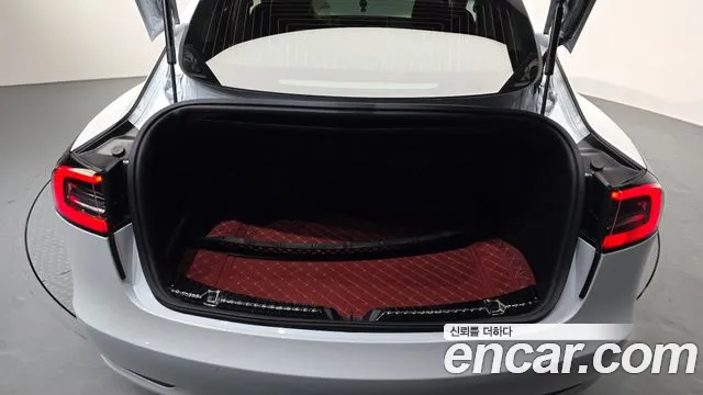 Tesla Model 3 — фото 15