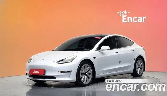 Tesla Model 3 — фото 20