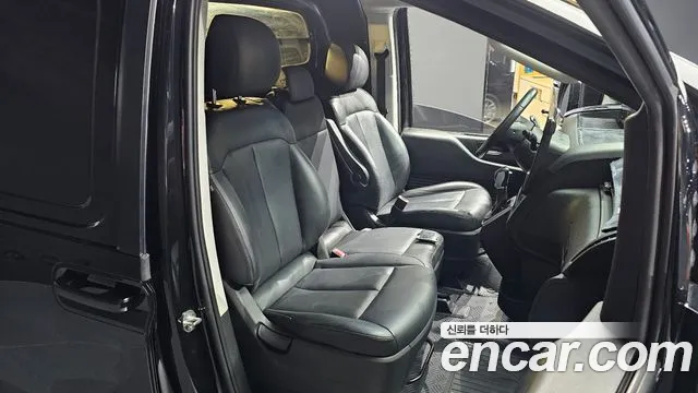 Hyundai Staria — фото 12