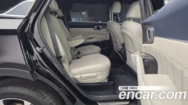 Kia Sorento — фото 11