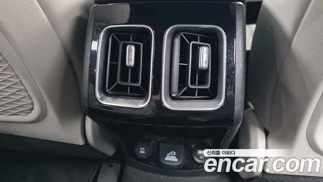 Kia Sorento — фото 31