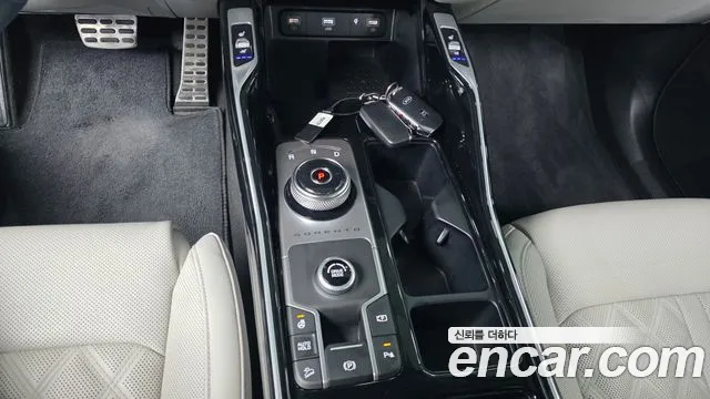 Kia Sorento — фото 8