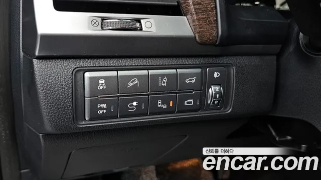 KG_Mobility_Ssangyong Rexton — фото 20