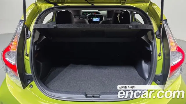 Toyota Prius — фото 20