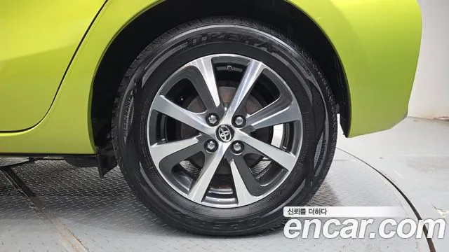 Toyota Prius — фото 21