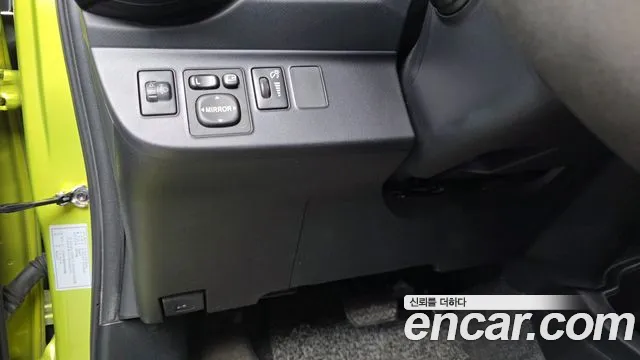 Toyota Prius — фото 31