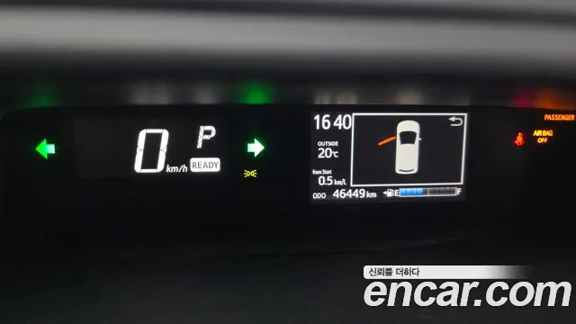 Toyota Prius — фото 8