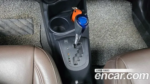 Toyota Prius — фото 9