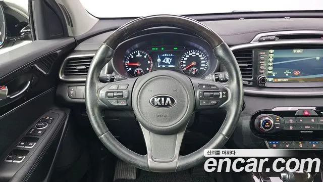 Kia Sorento — фото 15