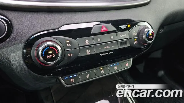 Kia Sorento — фото 18
