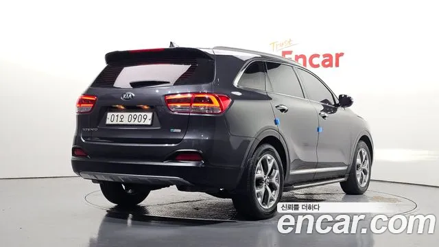 Kia Sorento — фото 2