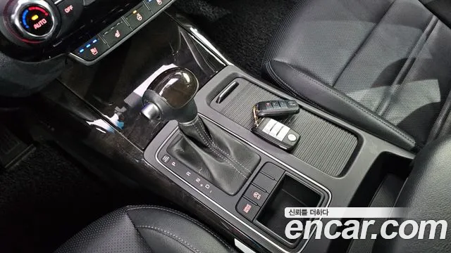 Kia Sorento — фото 9